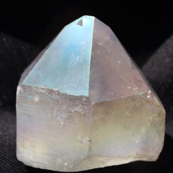 Angel Aura Quartz Point - Picture 4 of 6